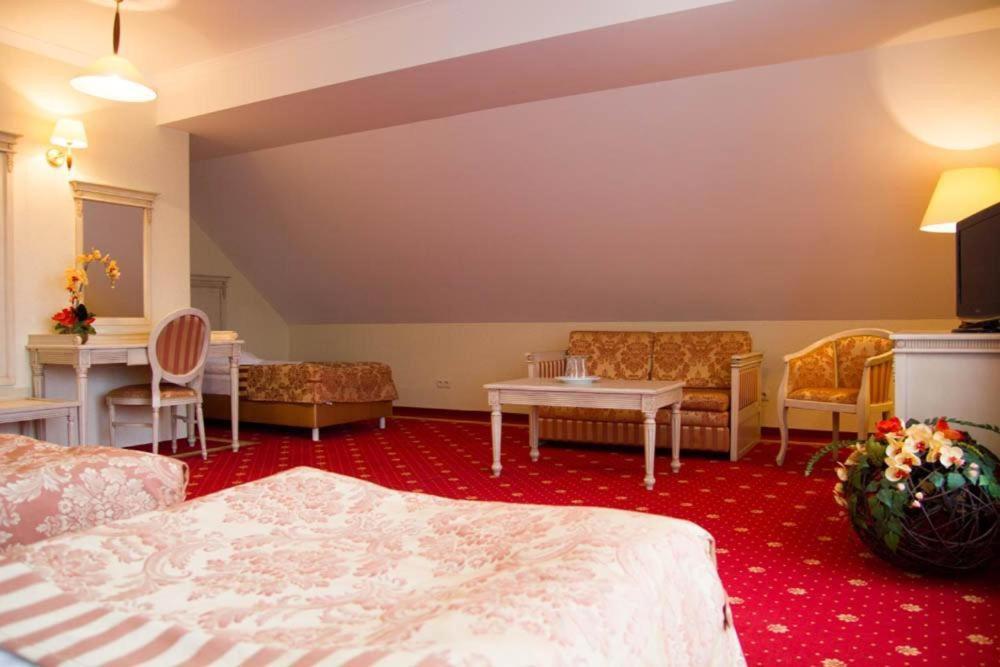Hotel Stodolka Cminsk Exterior foto