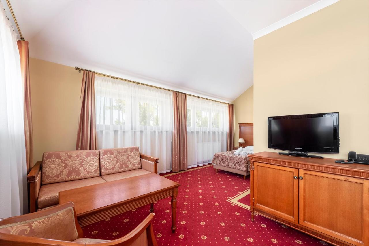 Hotel Stodolka Cminsk Exterior foto
