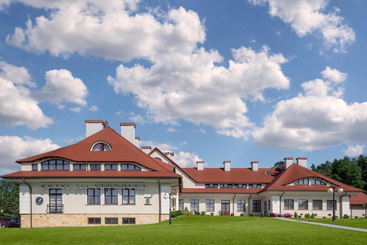 Hotel Stodolka Cminsk Exterior foto